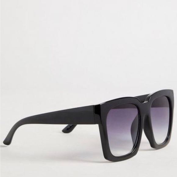 torrid Accessories - NWT TORRID Sunglasses Square Cat Eye Black